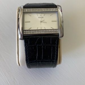 Guess watch!